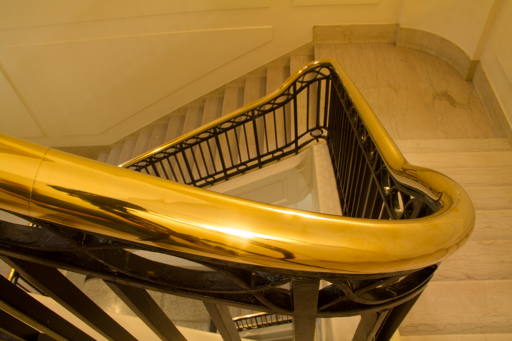 17142396535_ed56f4b784_k